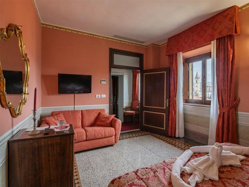 I Portici Hotel - Residenza D'Epoca Ареццо Екстер'єр фото