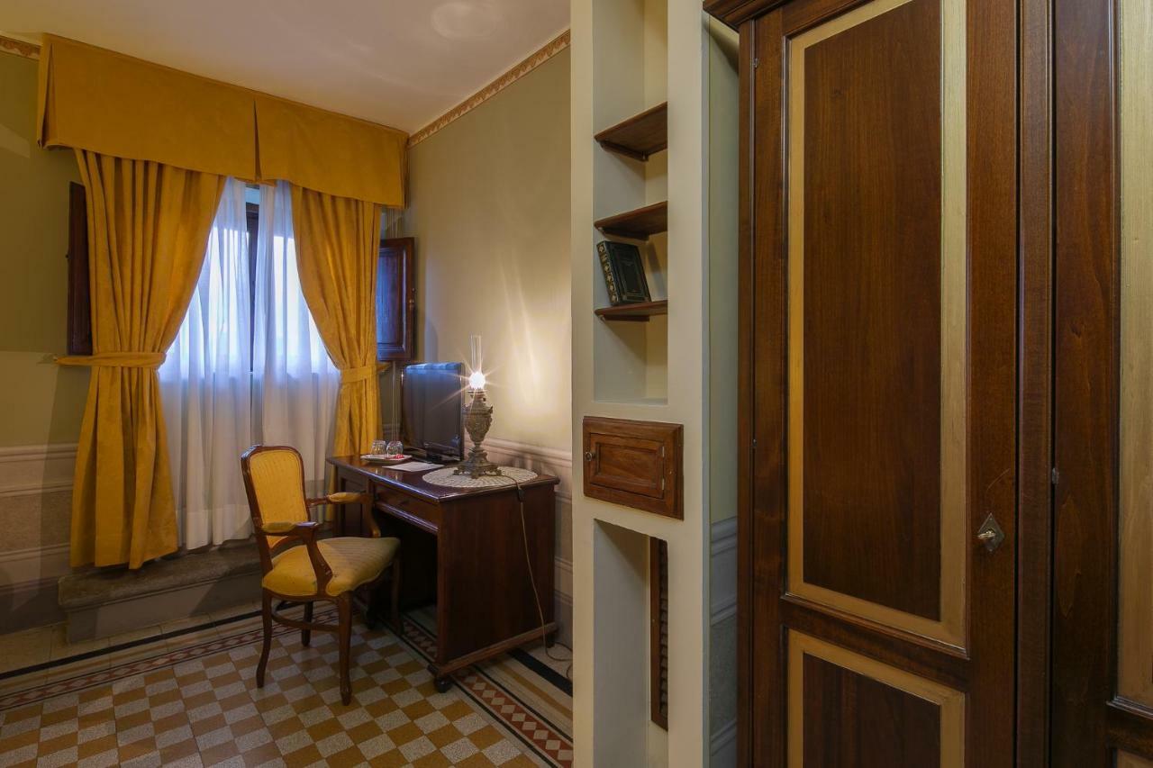 I Portici Hotel - Residenza D'Epoca Ареццо Екстер'єр фото